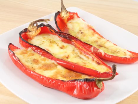 Červená pečená paprika so syrom